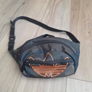 Adidas Originals Unisex Camo Olive Cargo/Signal Orange National Waist Fanny Pack